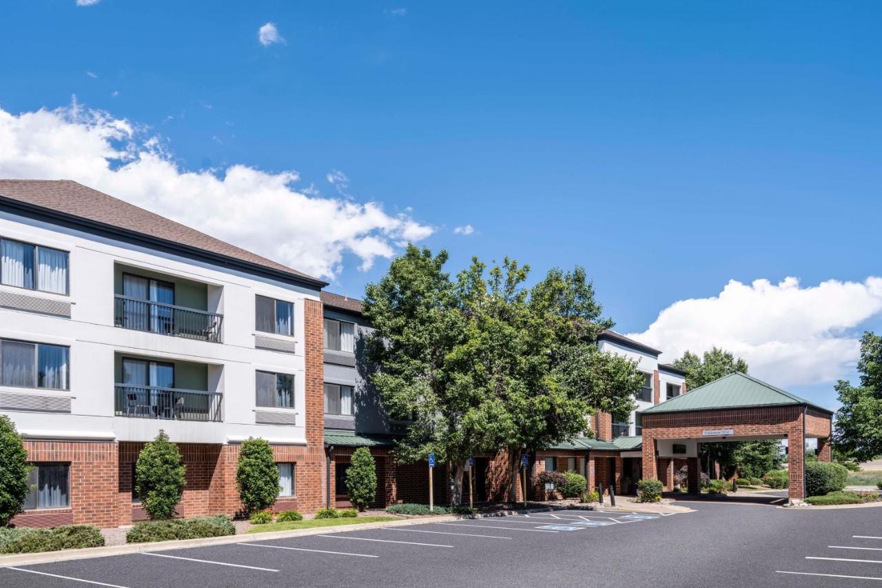 Courtyard Denver Southwest/Лейкуд Екстериор снимка