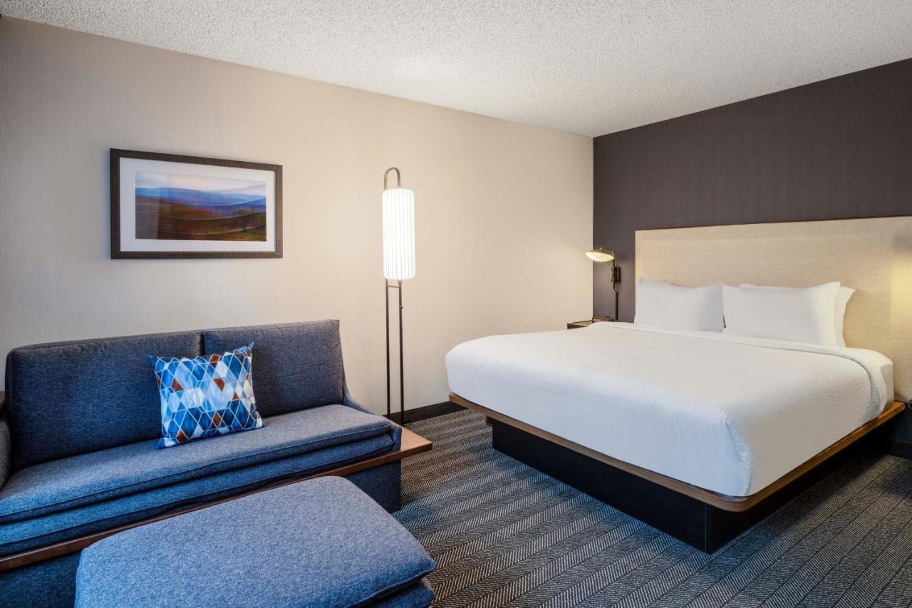 Courtyard Denver Southwest/Лейкуд Екстериор снимка